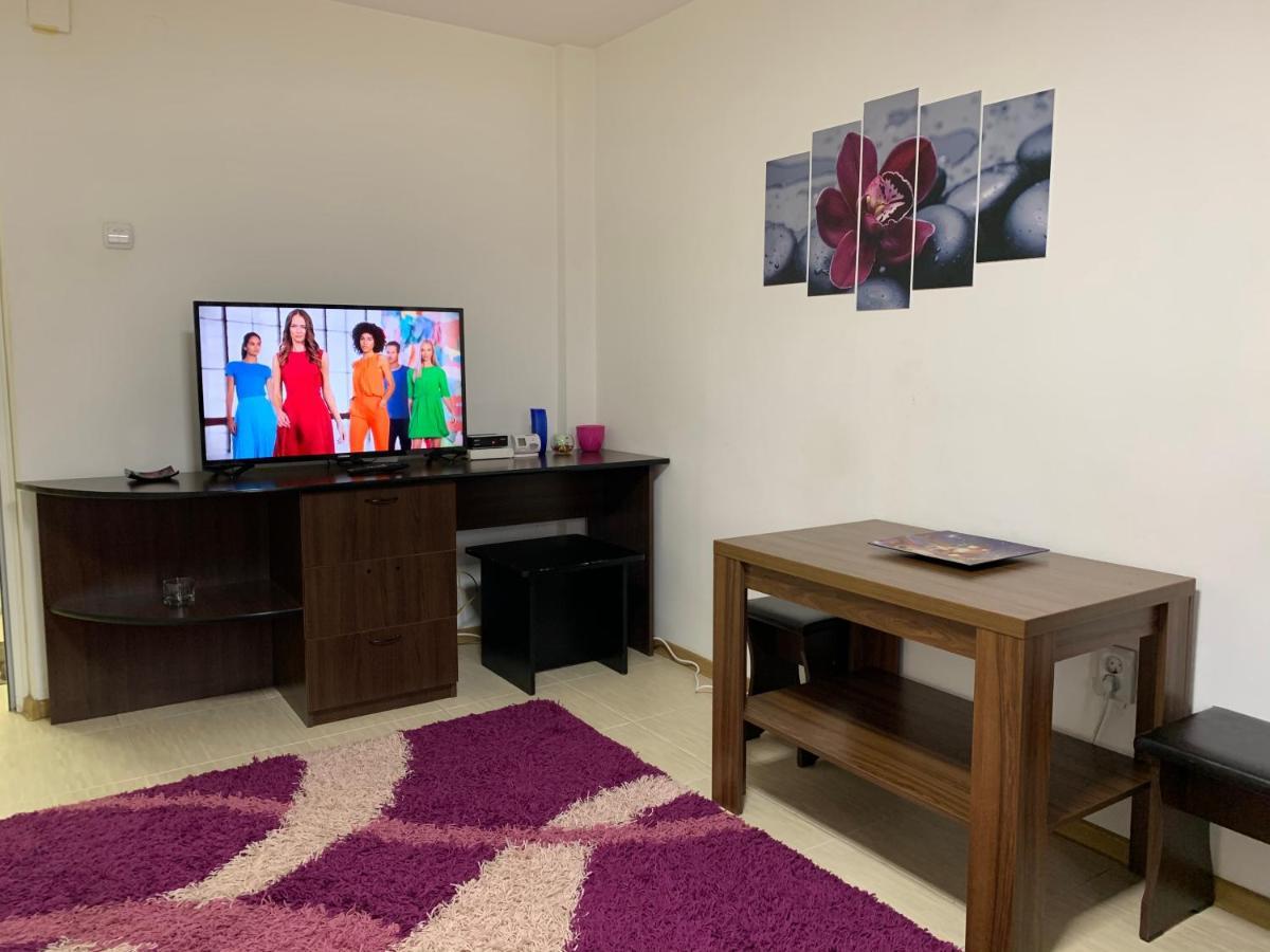 Eli Apartment Галац Экстерьер фото