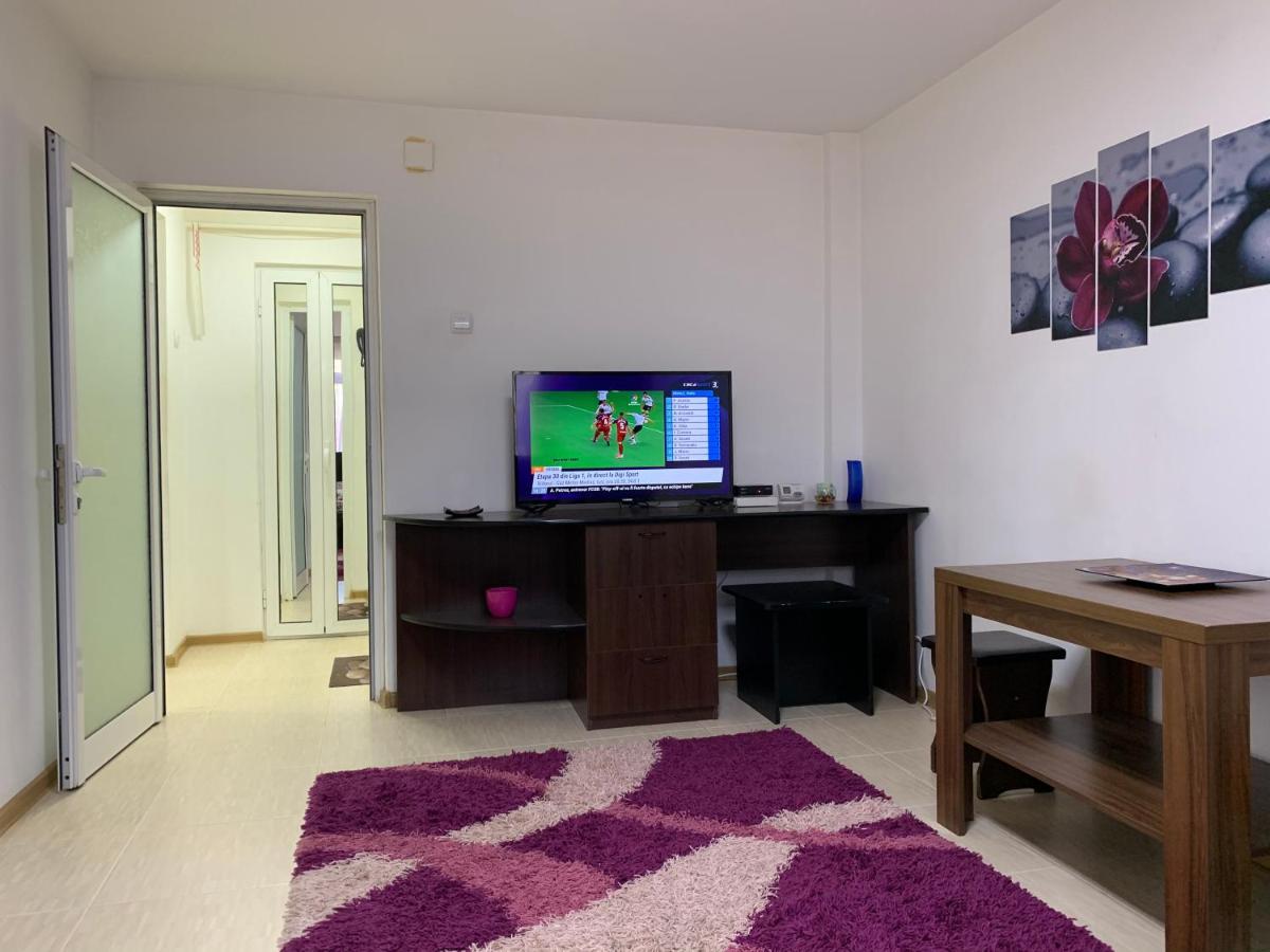 Eli Apartment Галац Экстерьер фото
