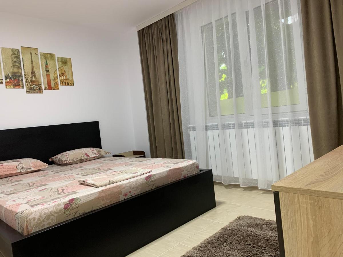 Eli Apartment Галац Экстерьер фото