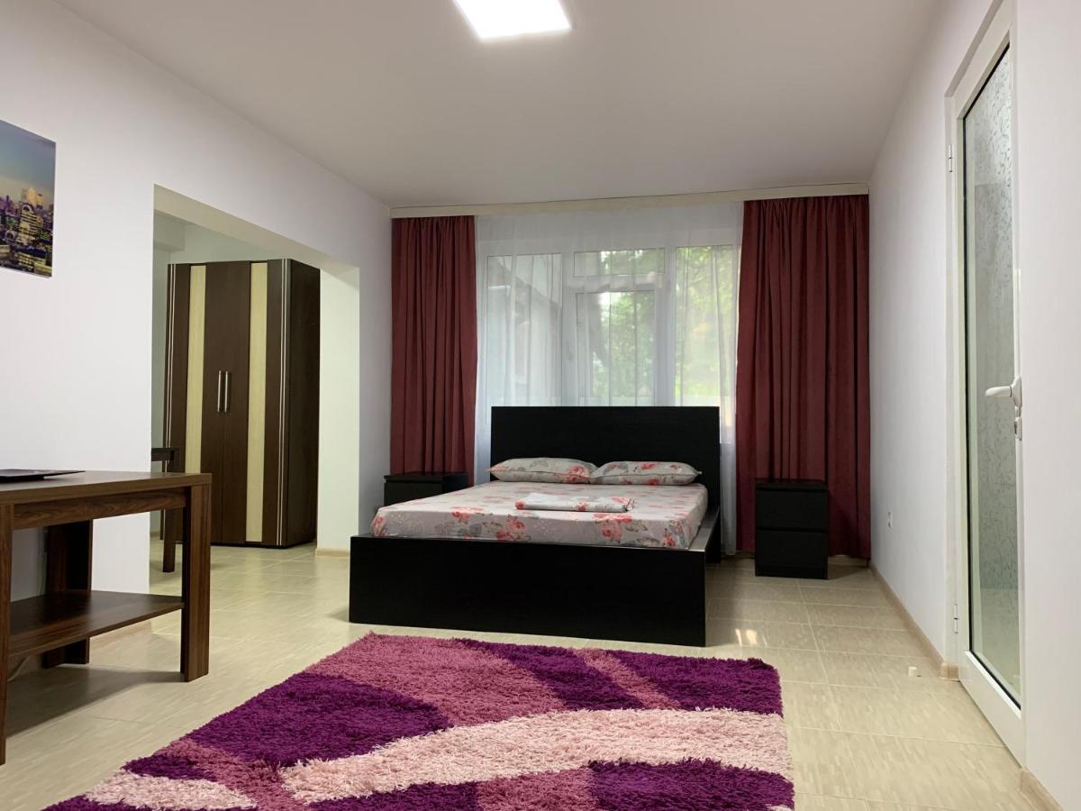 Eli Apartment Галац Экстерьер фото