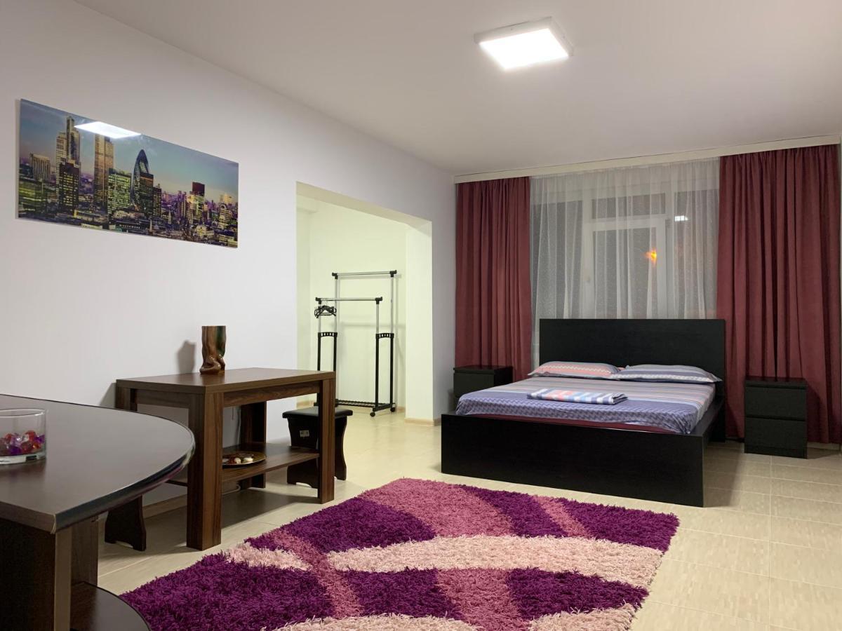 Eli Apartment Галац Экстерьер фото