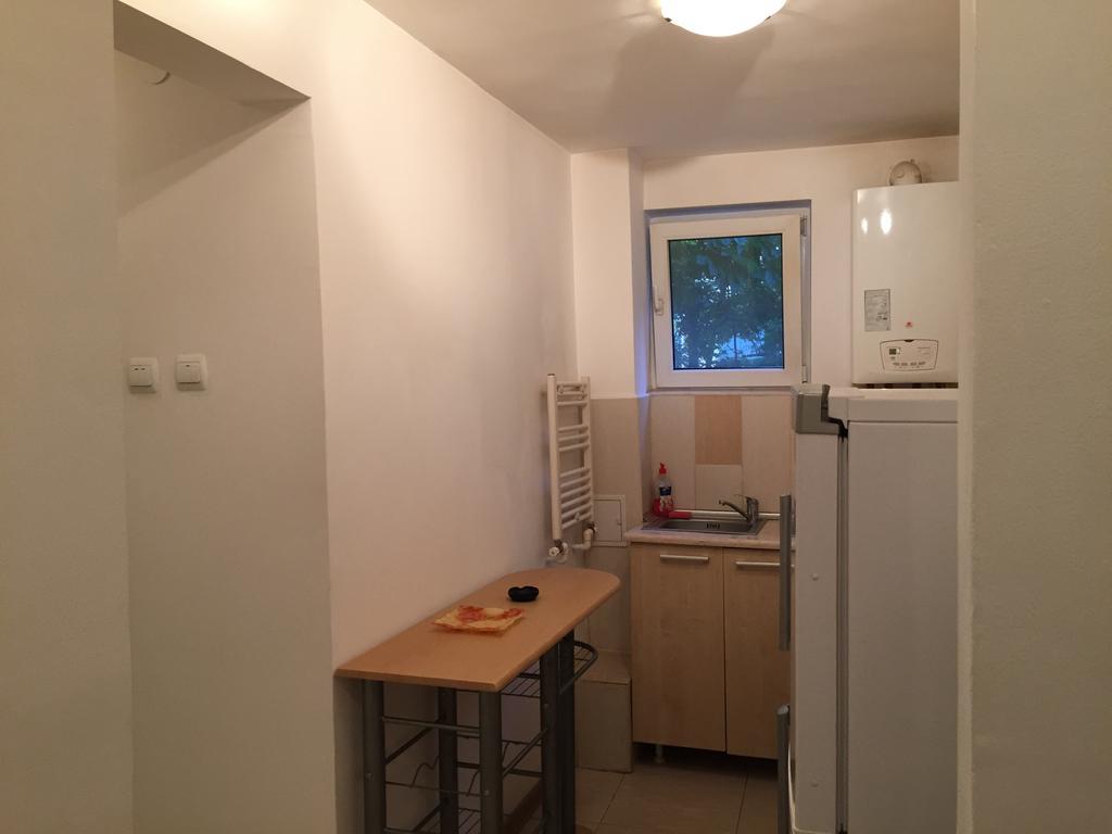 Eli Apartment Галац Экстерьер фото